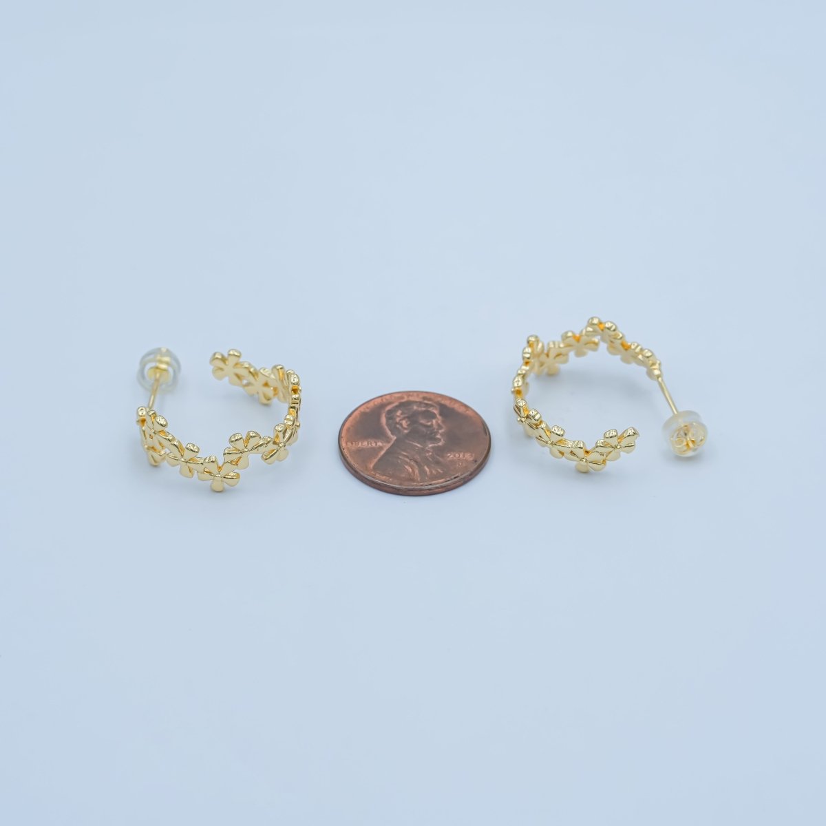 24K Gold Filled 20mm Flower C-Shaped Hoop Earrings | AI436