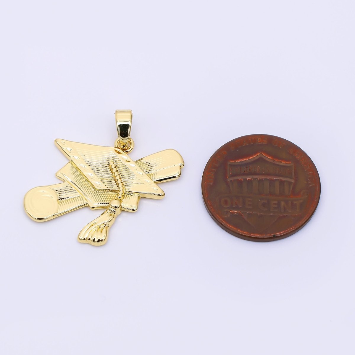 24K Gold Filled 20mm Grad Graduation Diploma Minimalist Pendant | AA01561