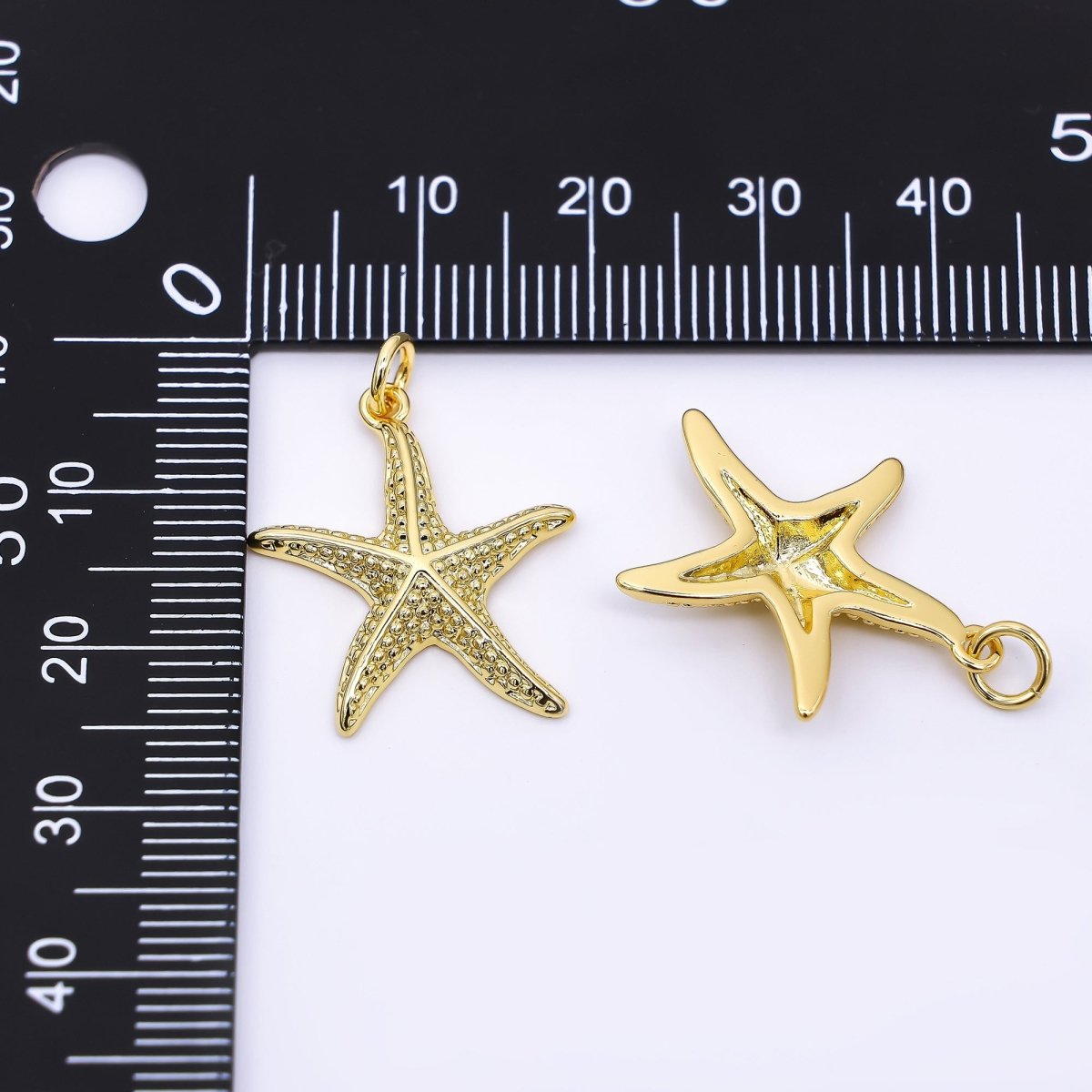 24K Gold Filled 22.5mm Dotted Sea Starfish Animal Charm | AF-540