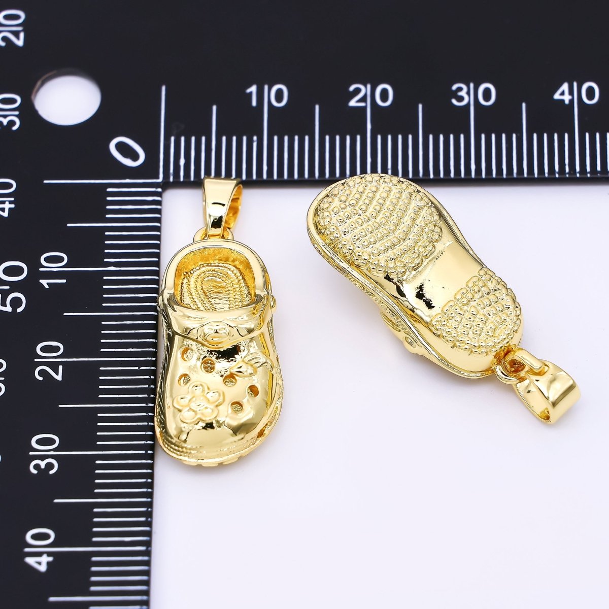 24K Gold Filled 26mm Crocs Sandals Pendant | AH-466