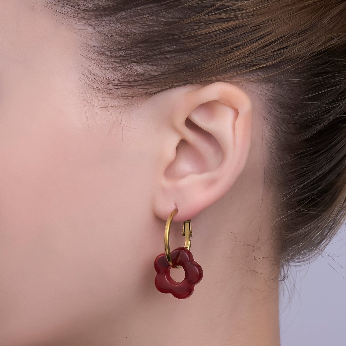 24K Gold Filled Brown-Black Resin Flower 23mm C-Shaped Hinge Hoop Earring | AI539