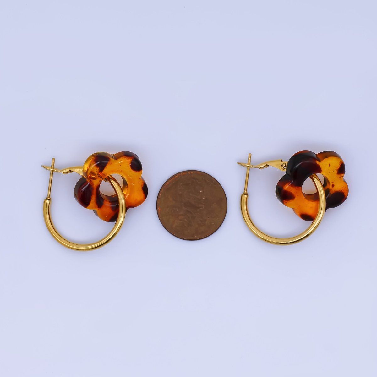 24K Gold Filled Brown-Black Resin Flower 23mm C-Shaped Hinge Hoop Earring | AI539
