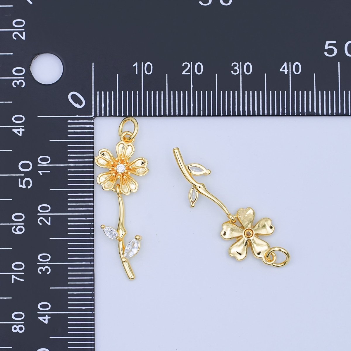 24K Gold Filled Clear CZ Daisy Flower Charm | AF458