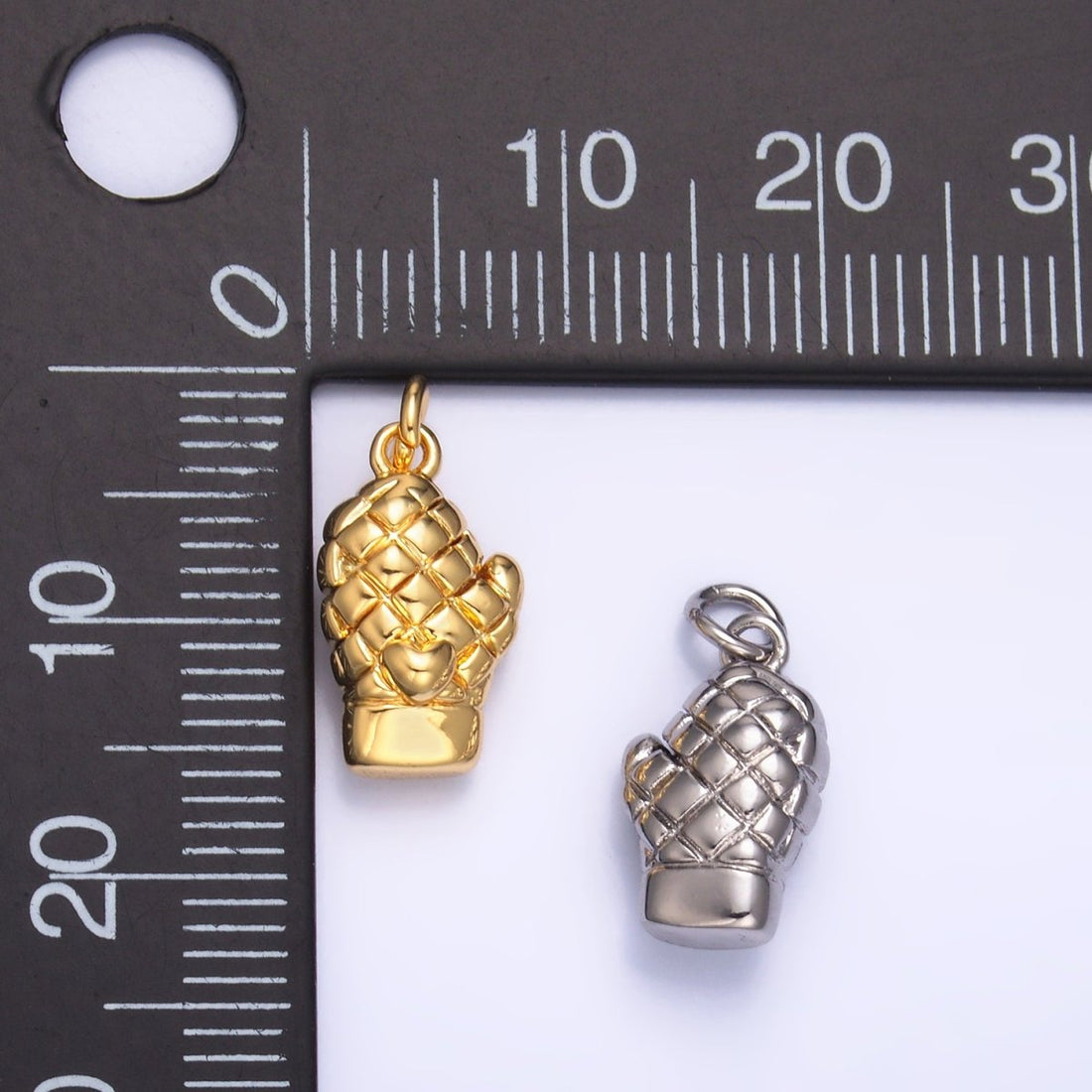 24K Gold Filled Heart Quilted Bake Oven Mitt Glove 3D Multidimensional Charm in Gold &amp; Silver | W314