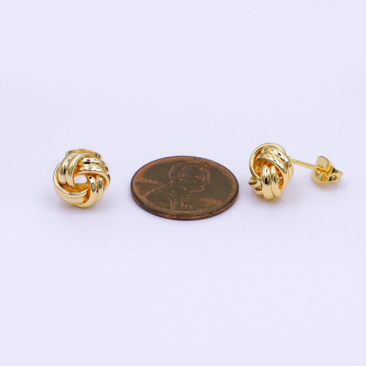 24K Gold Filled Mini 10mm Geometric Knot Stud Earrings | AI451