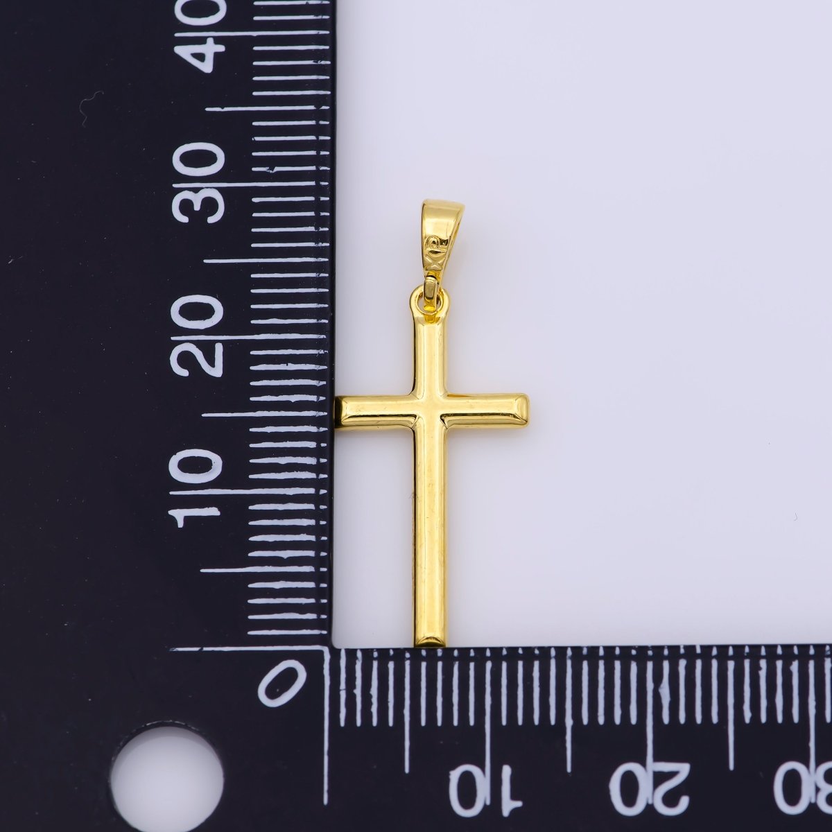 24K Gold Filled Minimalist Cross Pendant in Gold, Rose Gold &amp; Silver | I663