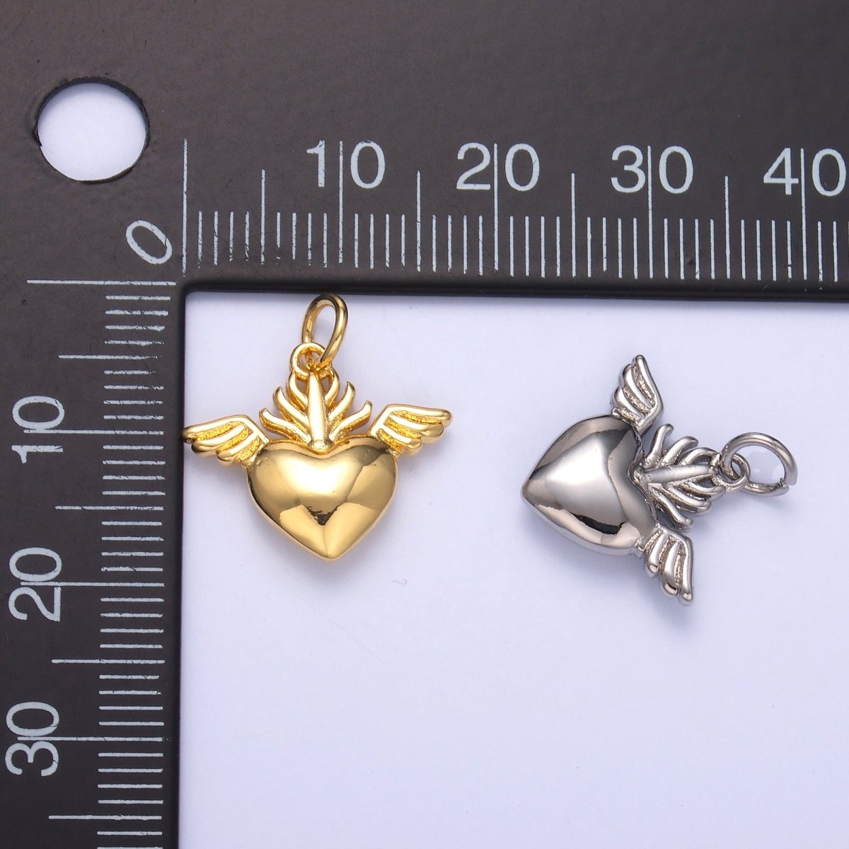 24K Gold Filled Minimalist Sacred Heart Charm in Gold &amp; Silver | N008