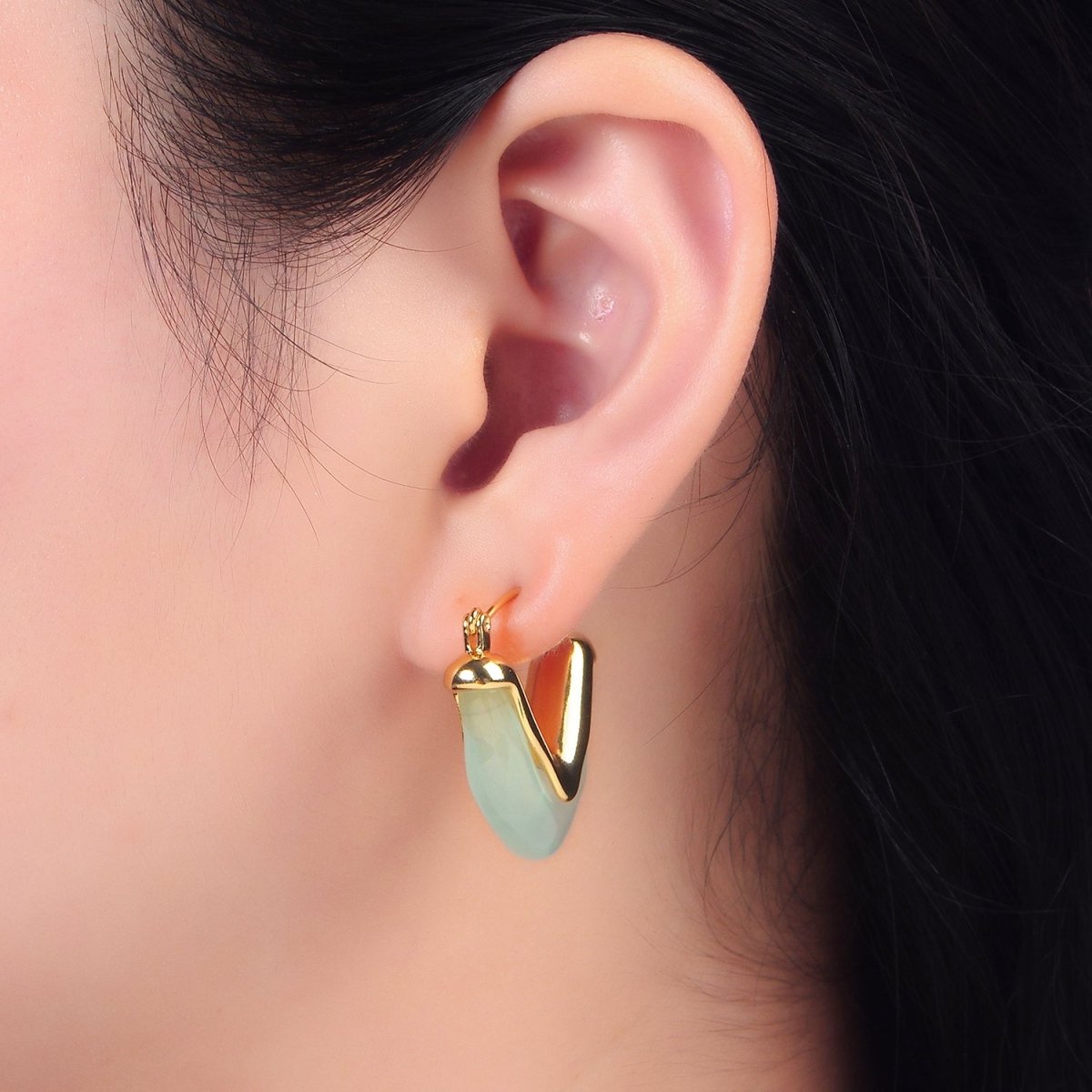 24K Gold Filled Resin V-Shaped Latch Hoop Earrings | P233 - P306
