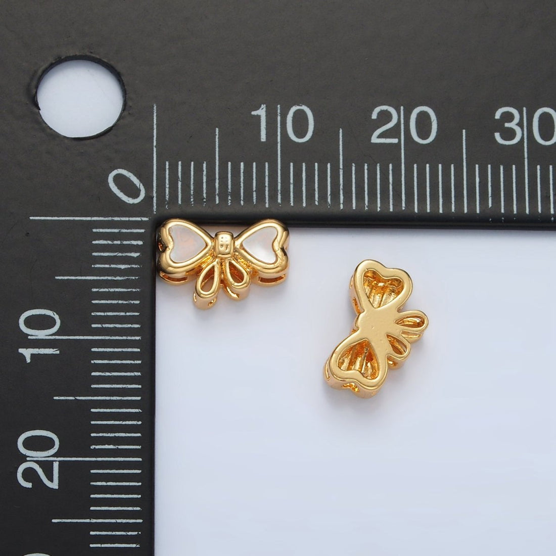 24K Gold Filled Shell Pearl Ribbon Bow Bead | B382