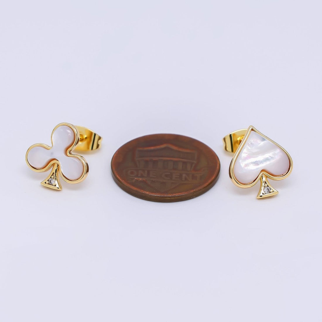 24K Gold Filled Shell Pearl Spades &amp; Clubs Card Mis Matched Stud Earrings | Q-346