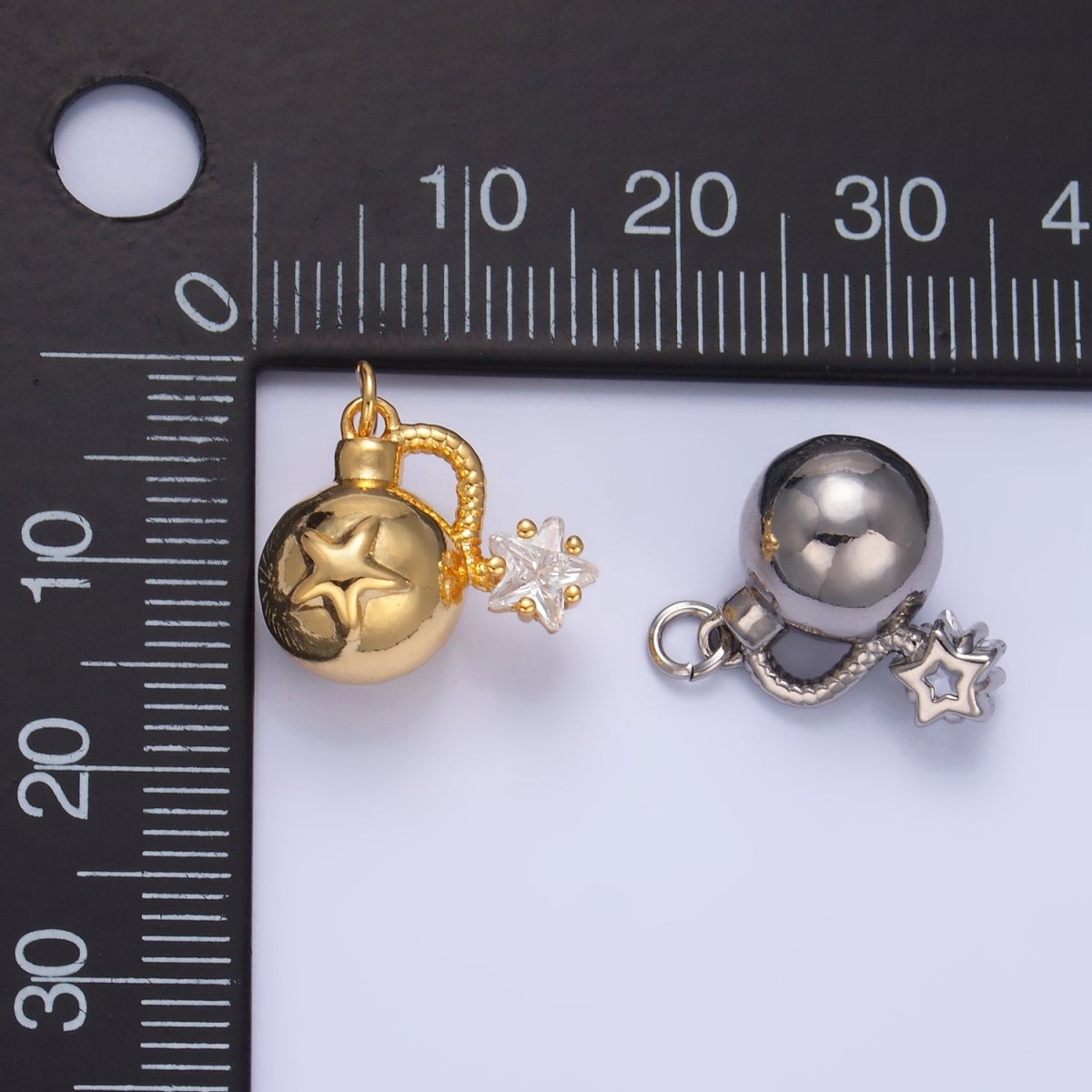 24K Gold Filled 13.5mm Star CZ Explosion Multidimensional 3D Charm in Gold &amp; Silver | W137