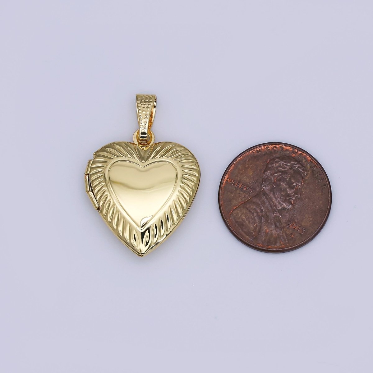 24K Gold Filled Sunburst Heart Locket Pendant for Photo Charm | AH490