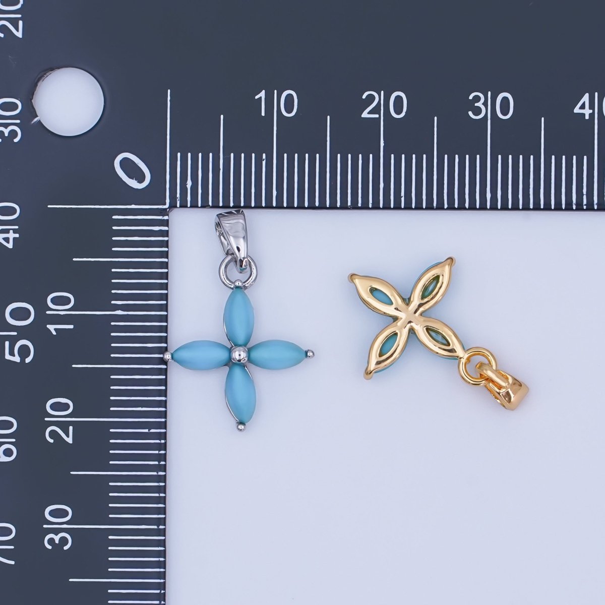 24K Gold Filled Turquoise Natural Gemstone Flower Pendant in Gold &amp; Silver | AH411
