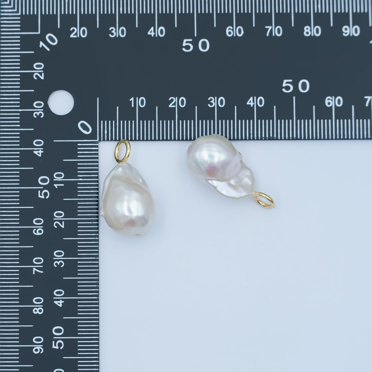 24K Gold Filled White Baroque Freshwater Pearl Pendant | P1638