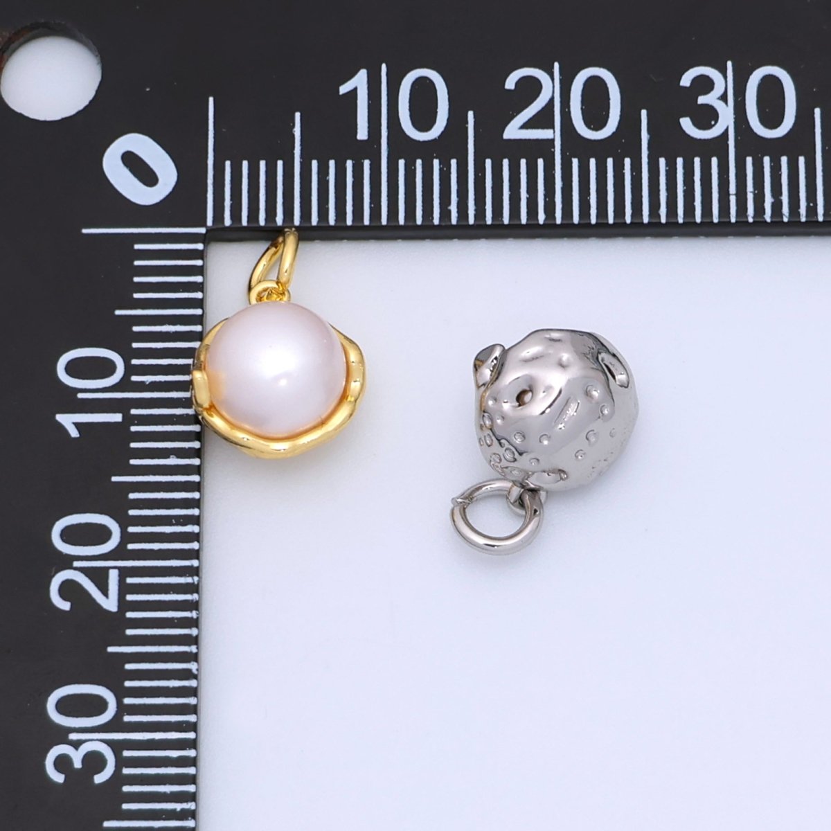 24K Gold Filled White Shell Pearl Bezel Round Charm in Gold &amp; Silver | N026