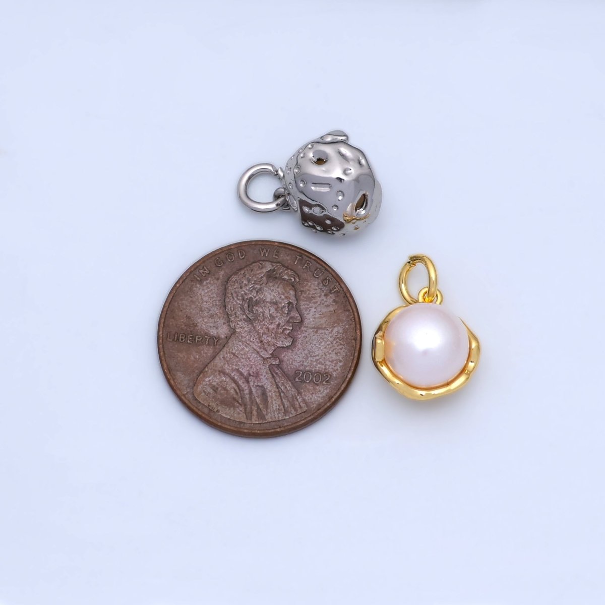 24K Gold Filled White Shell Pearl Bezel Round Charm in Gold &amp; Silver | N026