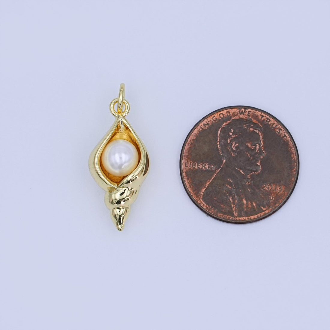 24K Gold Filled White Shell Pearl Conch Clam Sea Shell Charm | AF450