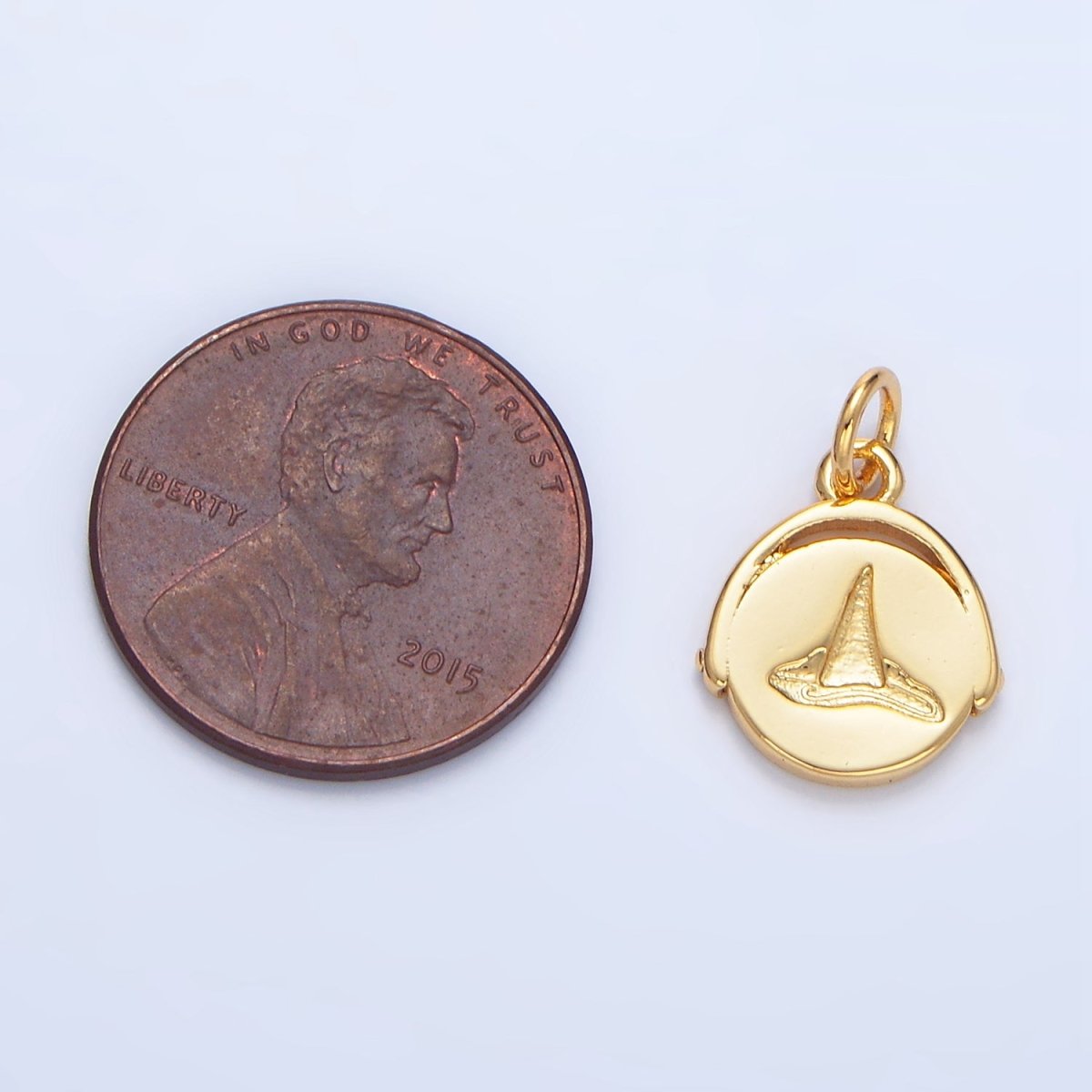 24K Gold Filled Witch Hat Minimalist Stamped Round Charm in Gold &amp; Silver | X908