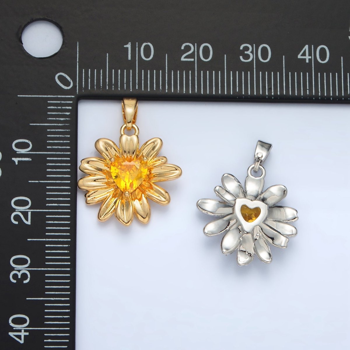 24K Gold Filled 18mm Yellow Heart CZ Sunflower Pendant in Gold &amp; Silver | AA1390