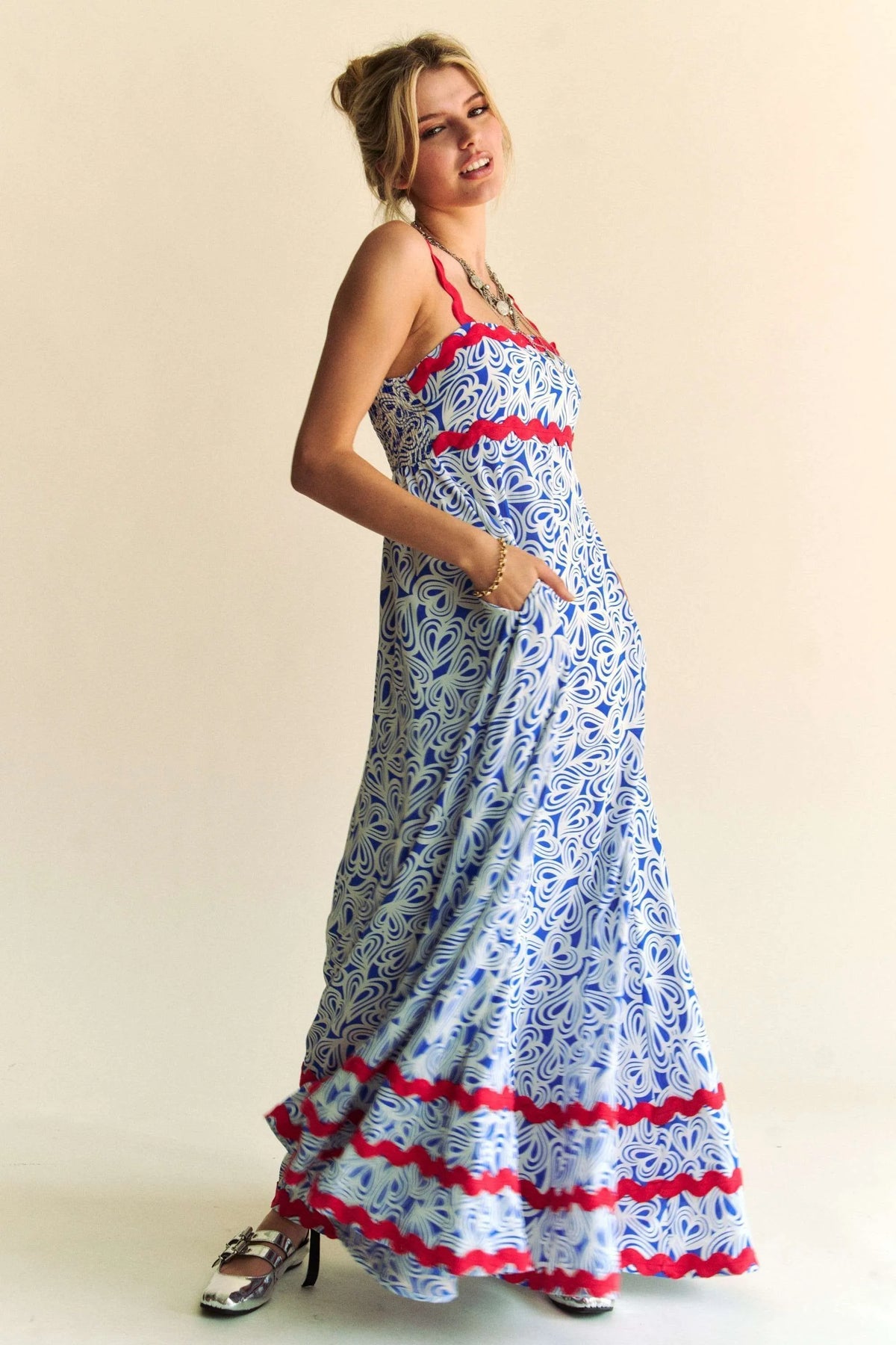 Davi &amp; Dani Geo 2 Tone Printed Wavi Trim Tiered Maxi Dress
