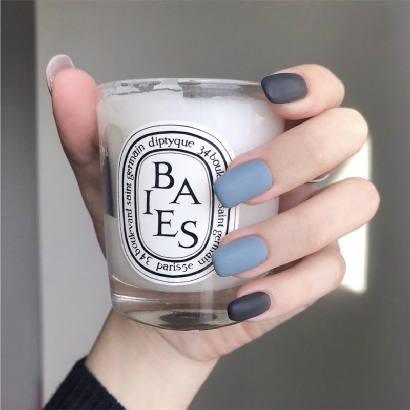 Fashionable Blue and Graffiti Pattern Fake Nails