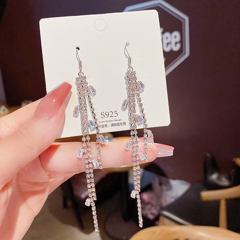 Light Luxury Pearl Earrings