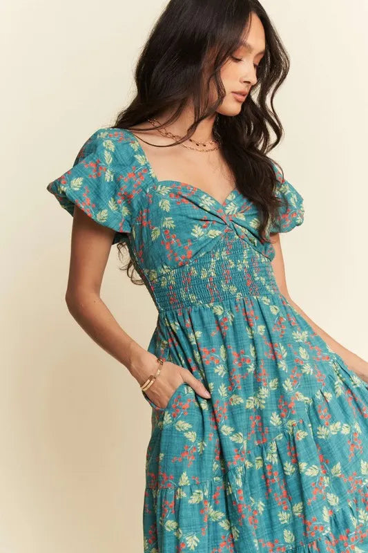 Davi &amp; Dani Lightweight Sweetheart Neck Textured Tiered Maxi Dress