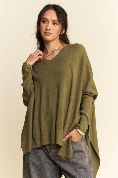 Davi &amp; Dani High-Low Side Slit Batwing Sleeve Top Style