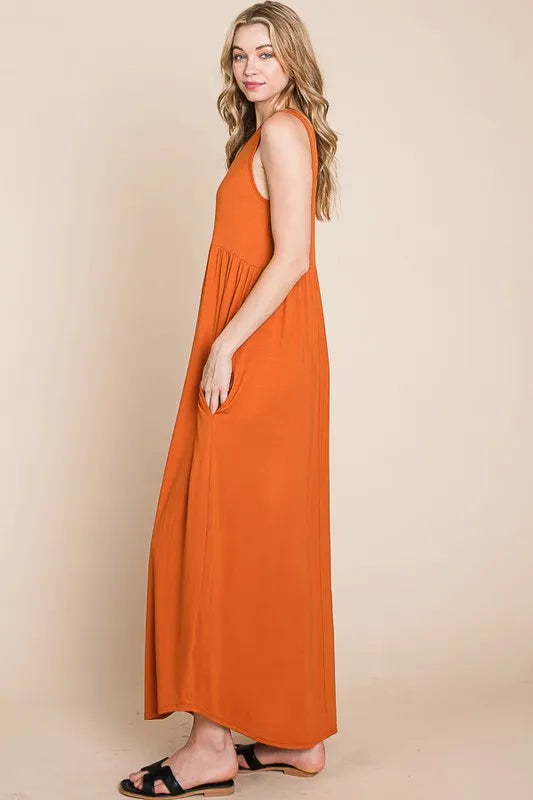 BOMBOM Sleeveless Maxi Dress with Pockets
