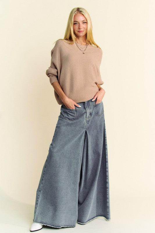 Davi &amp; Dani Round Neck Batwing Sleeve Sweater for Women