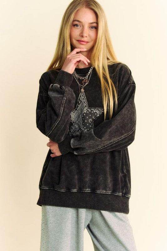 Davi &amp; Dani Stud Star Patch Acid Washed Sweatshirt Trendy