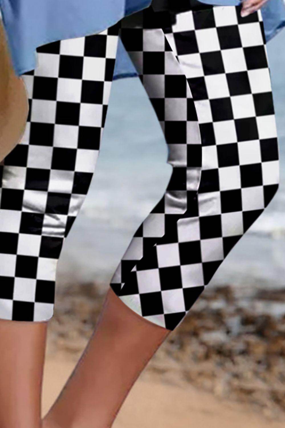 Stylish Checkered Skinny Capris for Women in Various Sizes