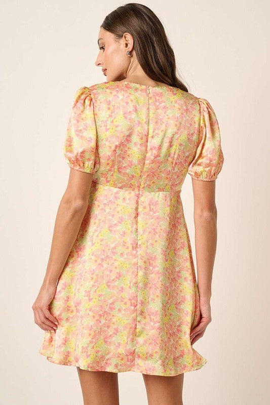 New Summer printed V-Neck Puff Sleeve Mini Dress – Trendy Floral Print with Ruched Detailing and Dramatic Puff Sleeves for a Feminine, Fashion-Forward Look