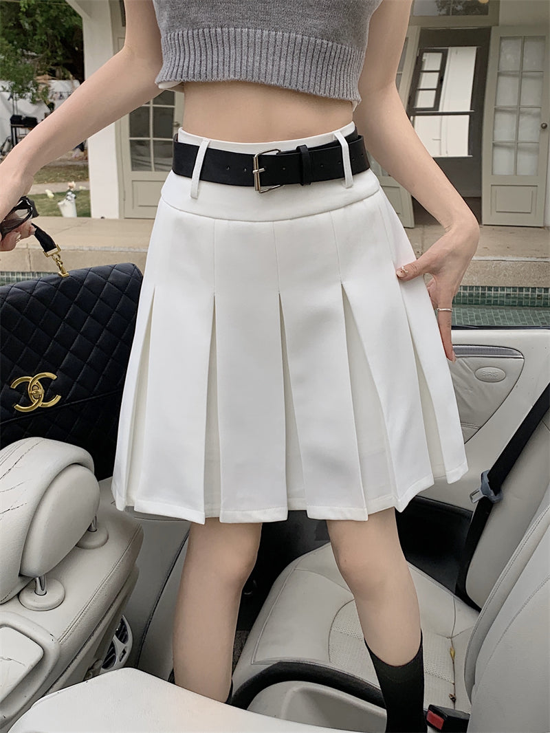 Preppy-style High-waisted Pleated Skirt With A Designer Touch