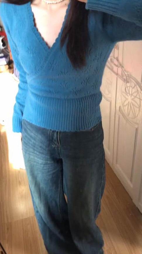 Pure Desire Style Blue Lace V-neck Sweater