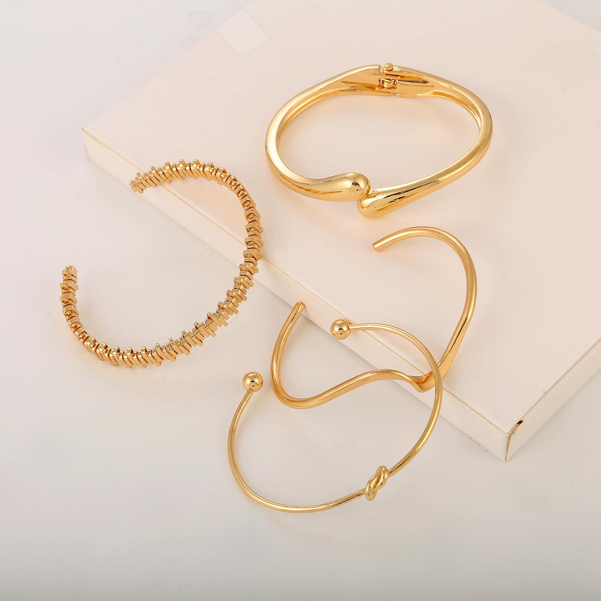 ILGANT Gold Bangle Bracelets for Women Gold Plated Chunky Cuff Bangle Bracelet Stackable Multi Layer Bangles Fashion Jewelry Set