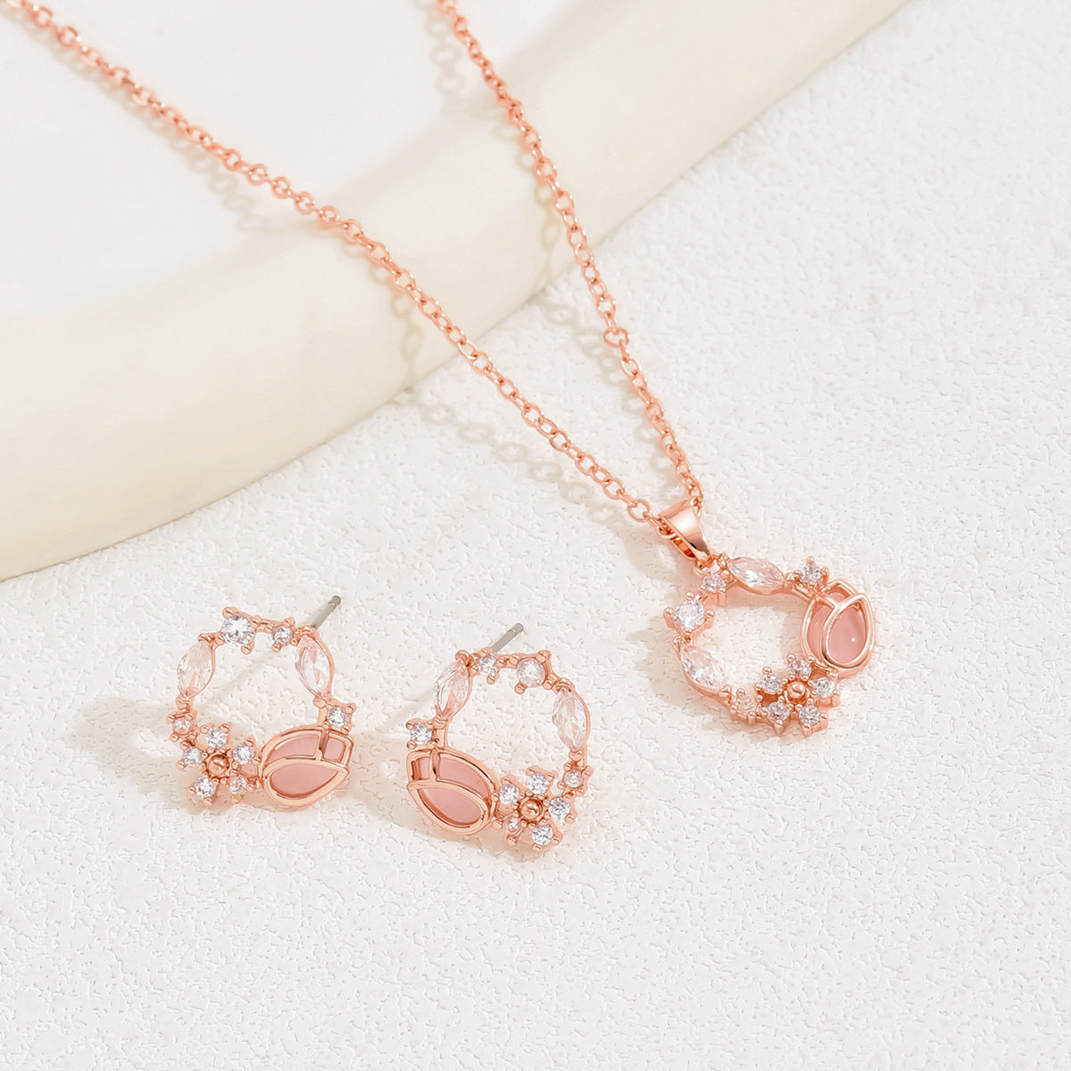 Korean SoftSweet Jewelry Set, Minimal Cubic Zirconia Inlaid Stud Earrings &amp; Niche Design Clavicle Necklace For Women