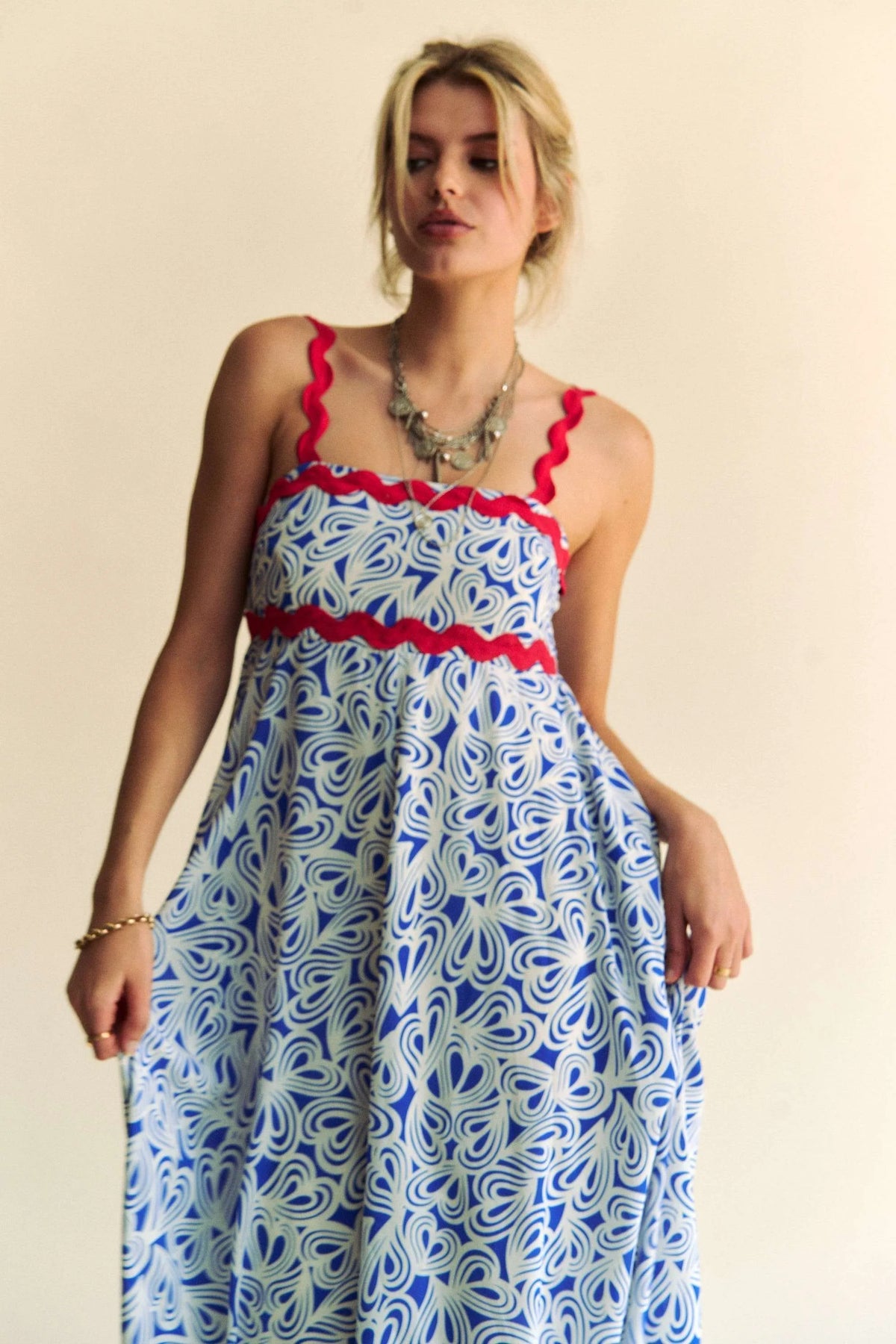 Davi &amp; Dani Geo 2 Tone Printed Wavi Trim Tiered Maxi Dress
