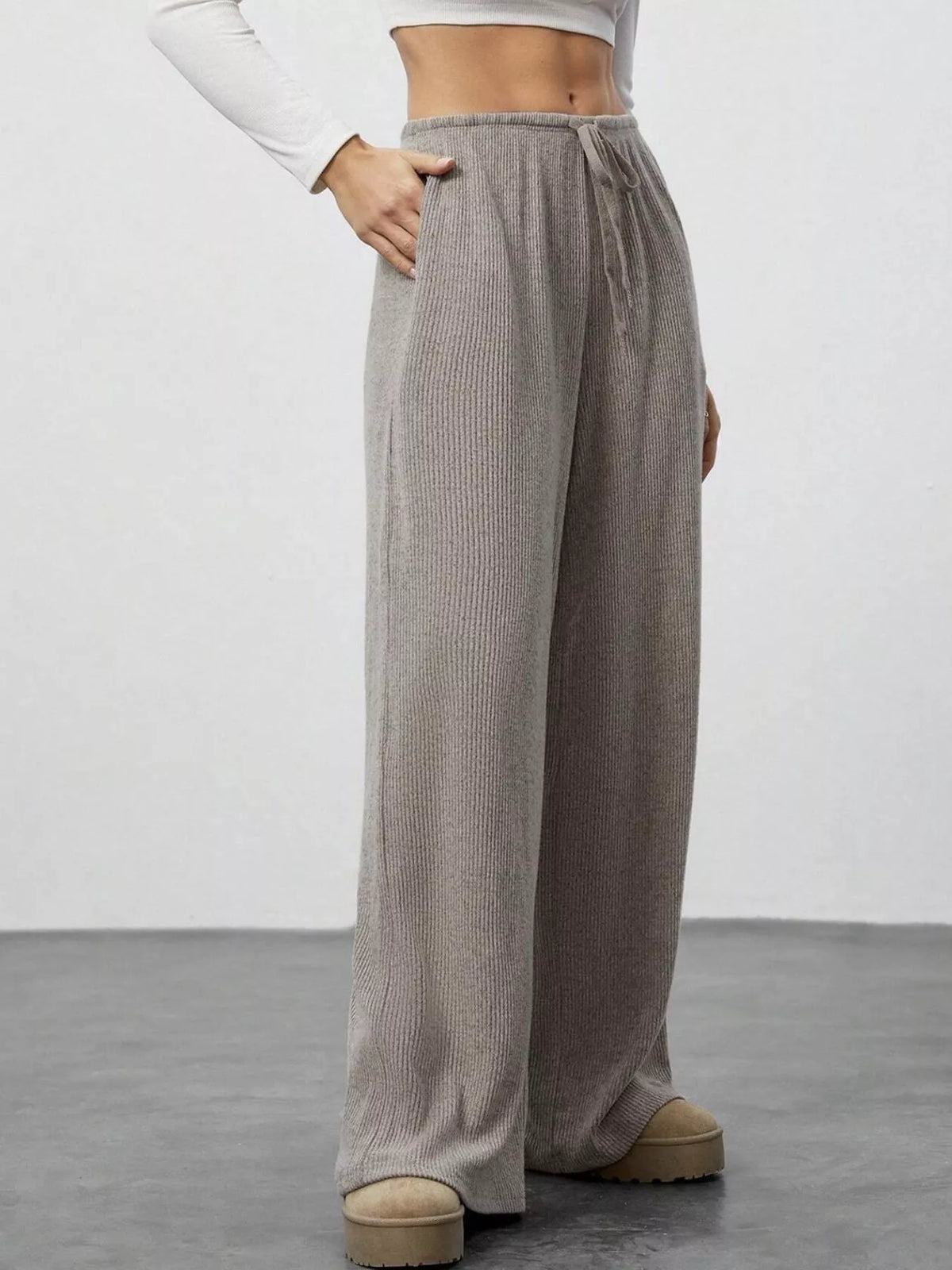 Relaxed Fit Wide Leg Pants
