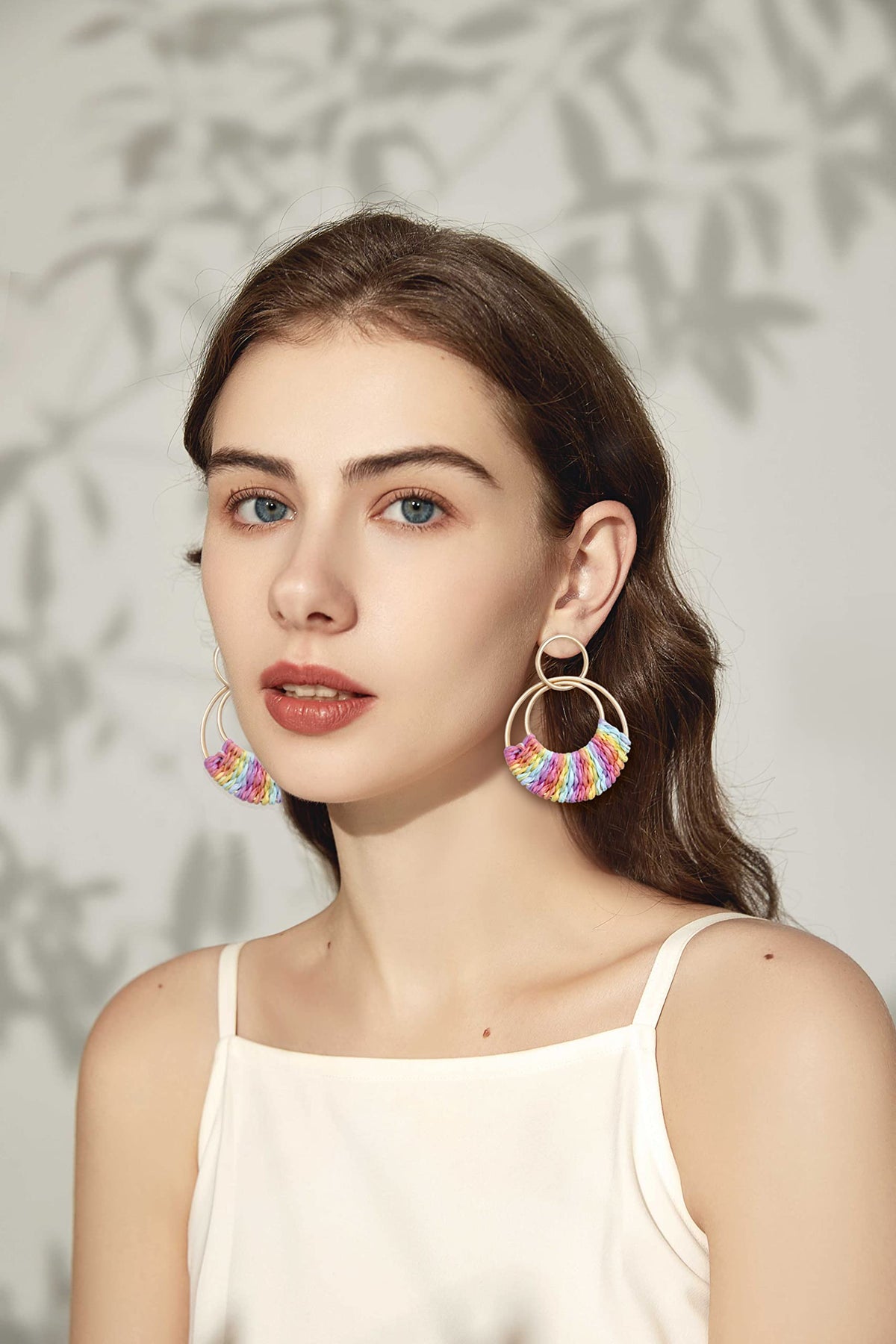 Raffia Hoop Earrings for Women Fun Boho Summer Beach Earrings Lightweight Handmade Straw Wicker Rattan Dangle Earrings Statement Geometric Round Drop Earrings