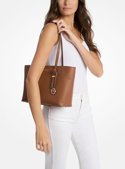 MICHAEL Michael Kors Quinn Md Ew Tz Tote