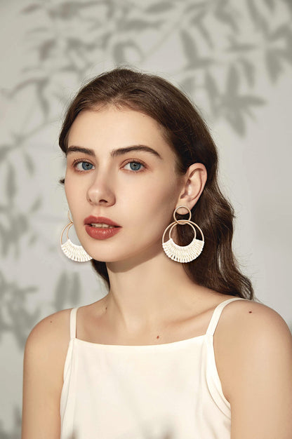 Raffia Hoop Earrings for Women Fun Boho Summer Beach Earrings Lightweight Handmade Straw Wicker Rattan Dangle Earrings Statement Geometric Round Drop Earrings