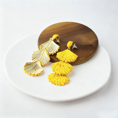 Raffia Dangle Earrings for Women - Boho Statement Rattan Drop Jewelry with Shell Design, Lightweight Summer Beach Trendy Accessories