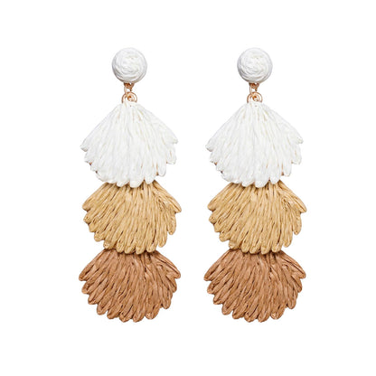 Raffia Dangle Earrings for Women - Boho Statement Rattan Drop Jewelry with Shell Design, Lightweight Summer Beach Trendy Accessories
