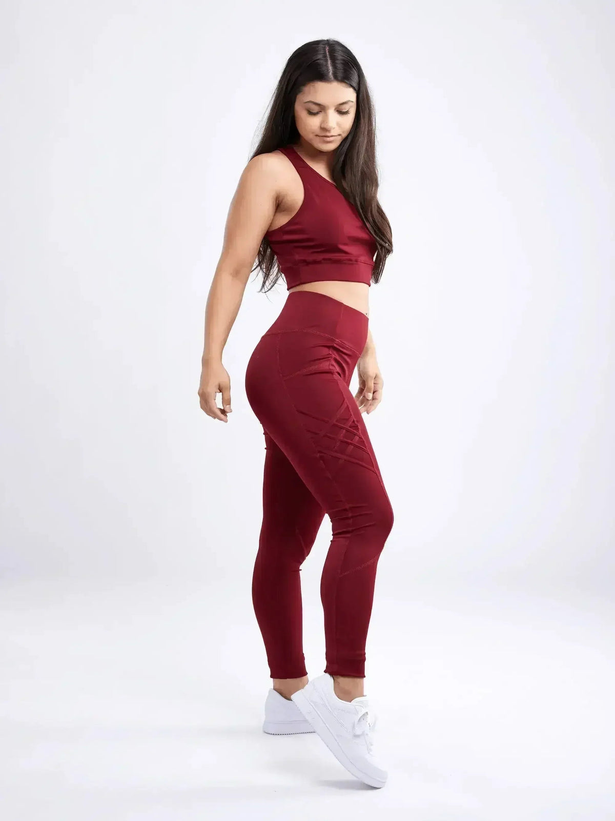Racerback Training Crop Tank – Lightweight &amp; Breathable for Workouts