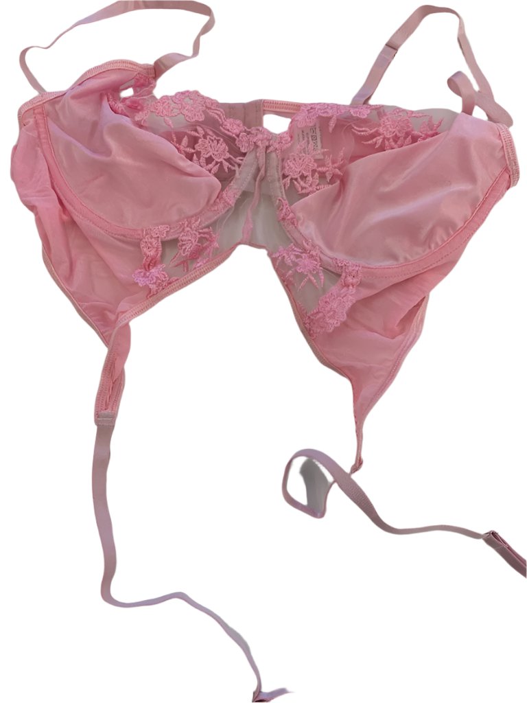 Bra, Thong &amp; Leg Toppers