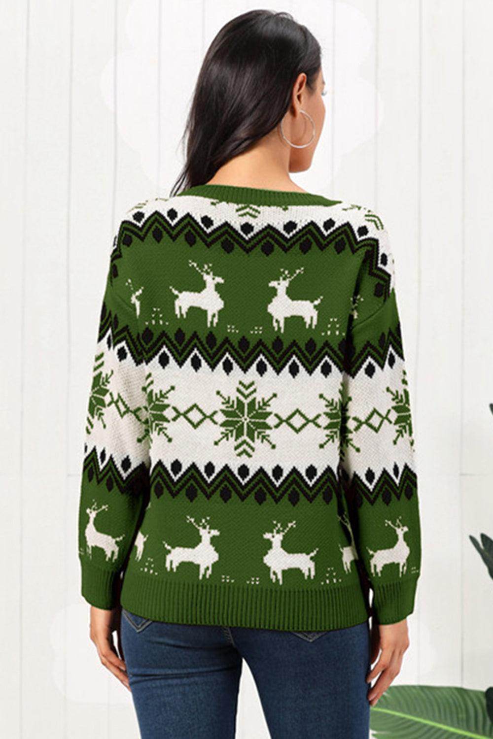 Reindeer Round Neck Sweater for Cozy Winter Style