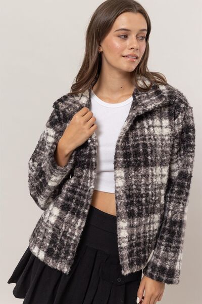 Timeless Plaid Collared Neck Bouclé Jacket with Pockets Elegant Retro Outerwear Women Jacket