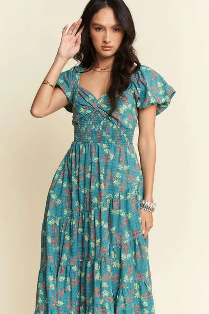 Davi &amp; Dani Lightweight Sweetheart Neck Textured Tiered Maxi Dress