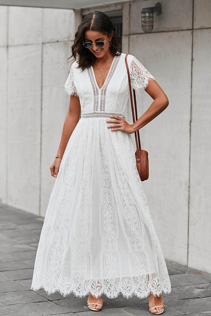 Scalloped Trim Lace Plunge Dress for Elegant Occasions